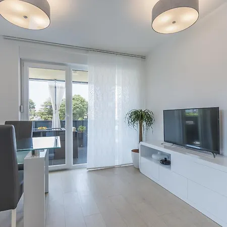 Velike Stine City Apartment Pula